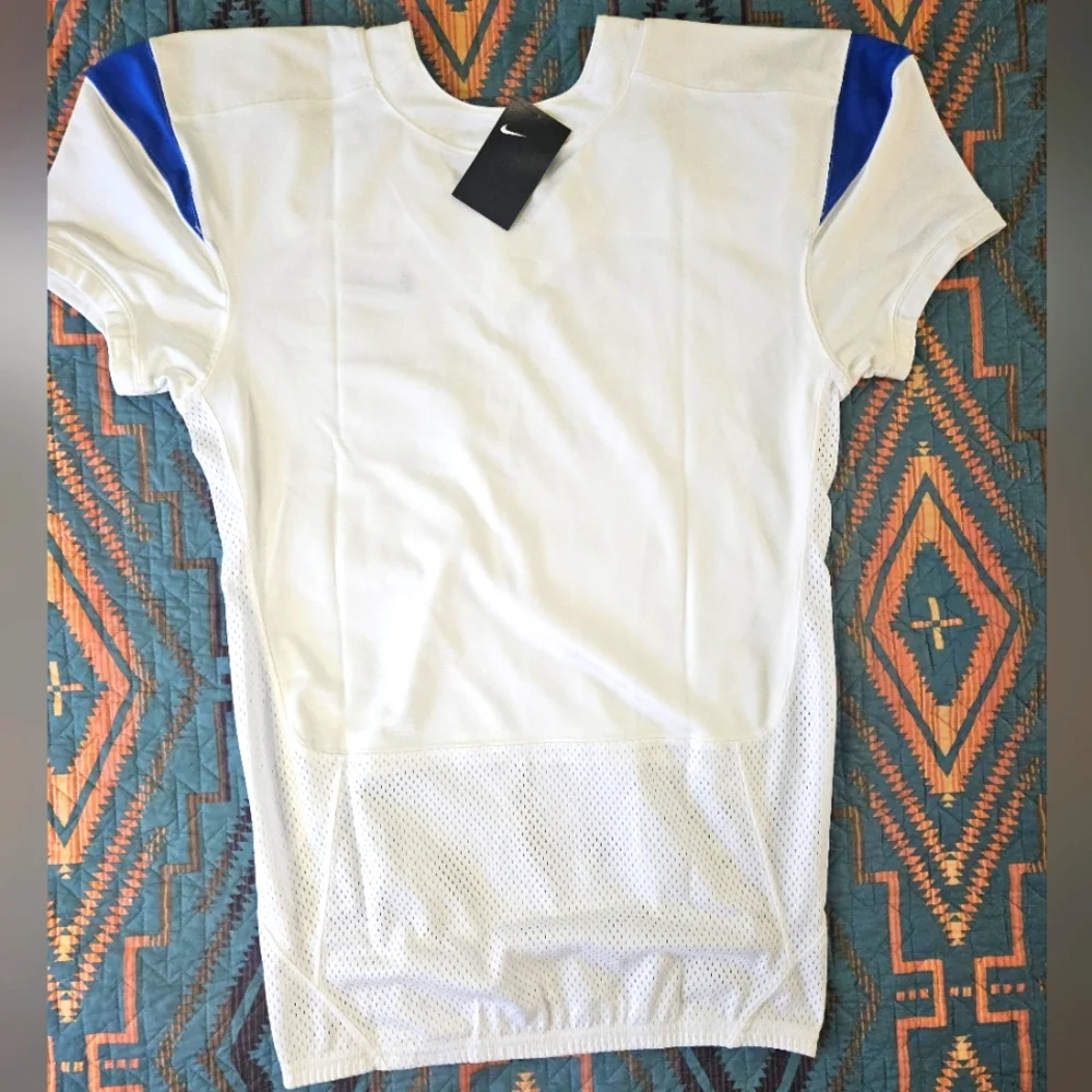 NWT Nike FootballTraining Jersey‎